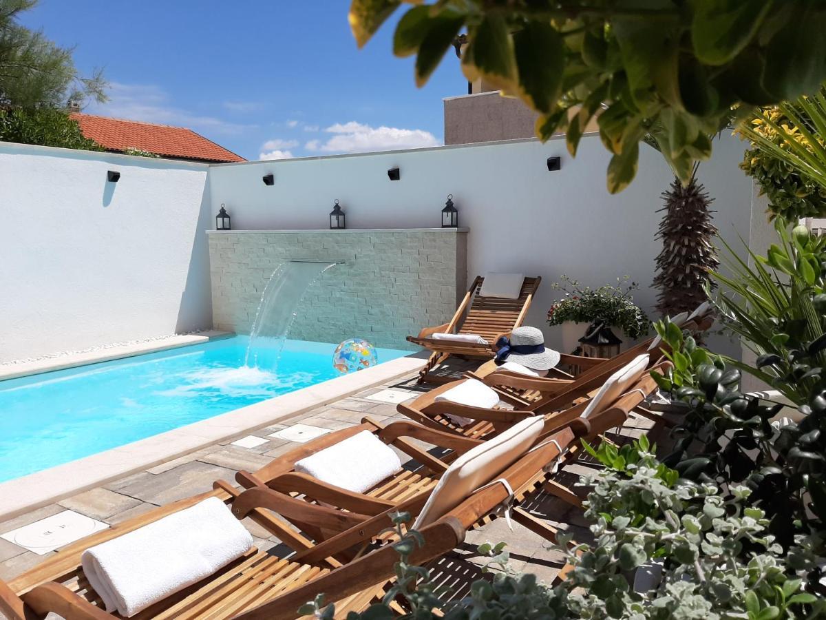 Bella Apartmán Vir