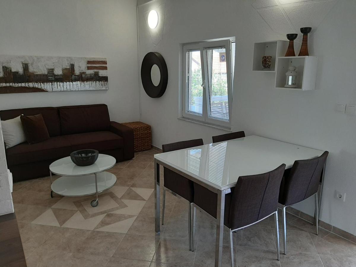 Bella Apartments Apartment Vir