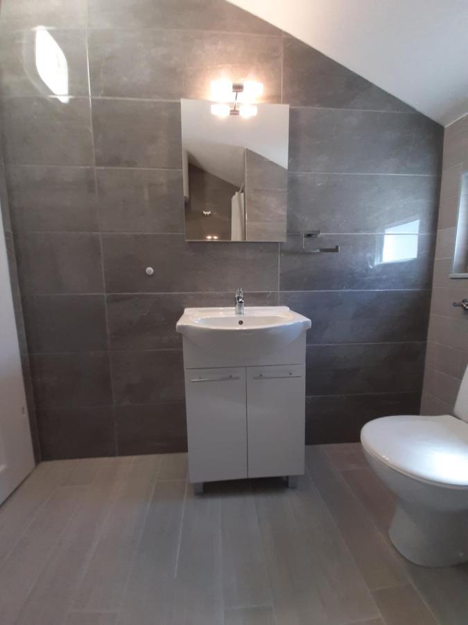 Bella Apartments * Vir