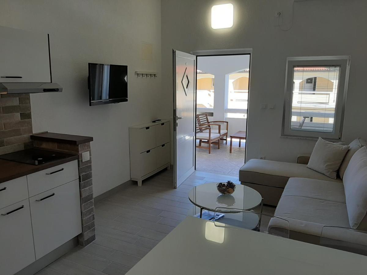 Apartment Bella Apartments Vir