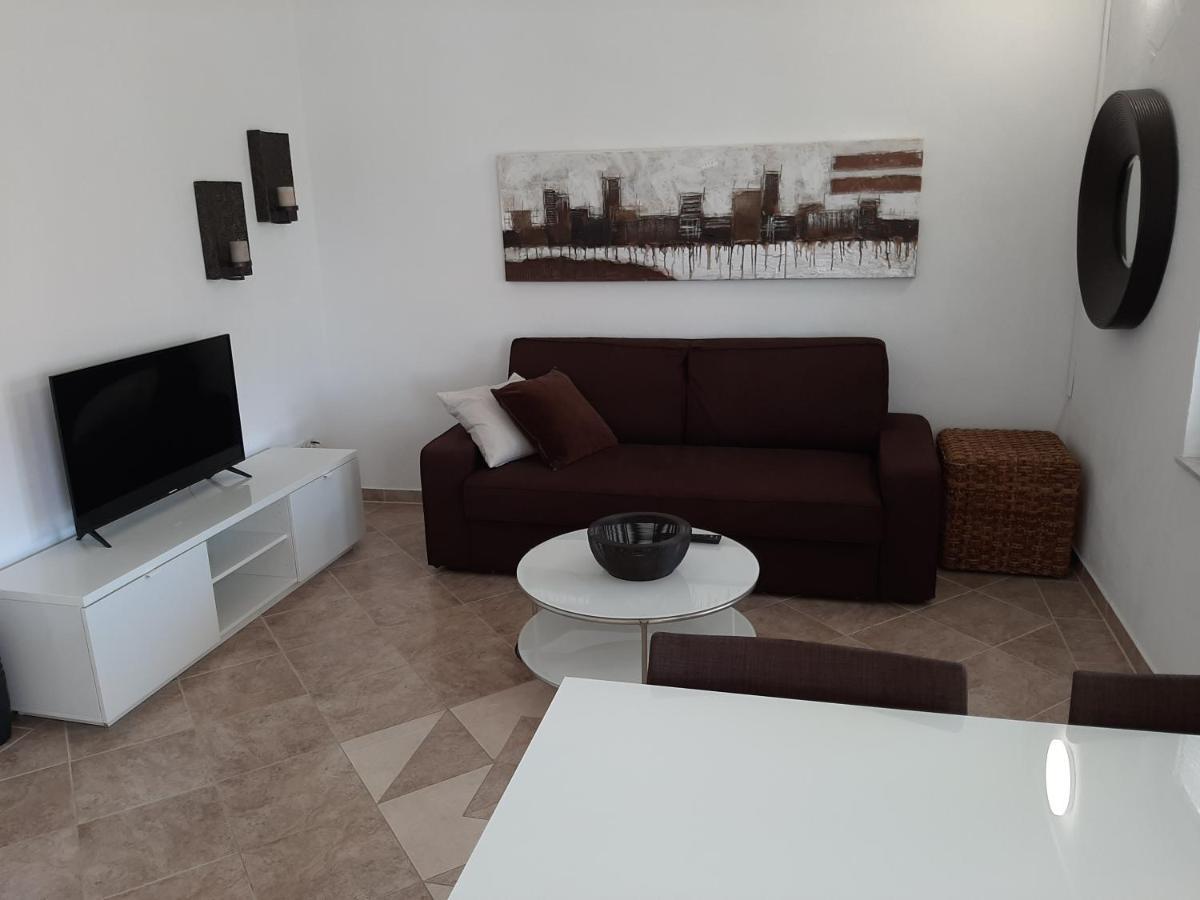 Apartment Bella Apartments Vir