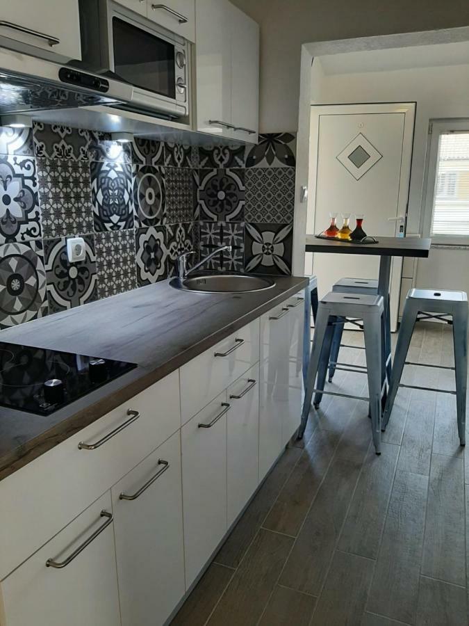 Bella Apartments Vir